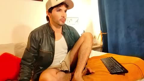 Snapshot of camilosaennz chatting on May 2026 01:33:01 AM camilo online show from May 2026 01:33:01 AM