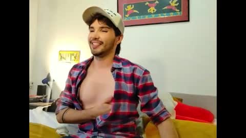 Snapshot of camilosaennz chatting on May 2026 06:47:01 PM camilo online show from May 2026 06:47:01 PM