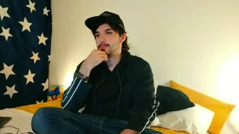 Snapshot of camilosaennz chatting on June 2026 04:08:01 AM camilo online show from June 2026 04:08:01 AM