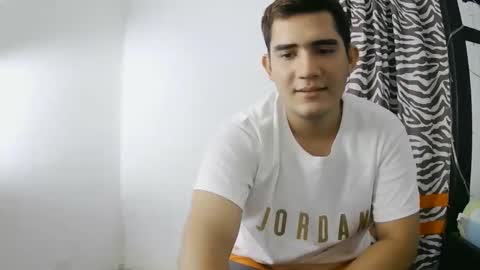Snapshot of camilowhite_ chatting on September 2025 07:08:01 PM Camilowhite online show from September 2025 07:08:01 PM