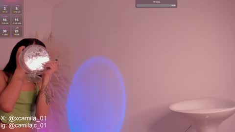 Laura Camila online show from December 2024 06:52:02 PM