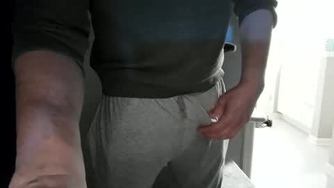 Snapshot of cammyman6900 chatting on April 2026 03:57:02 AM cammyman6900 online show from April 2026 03:57:02 AM