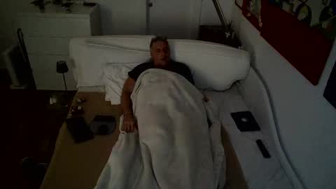 camunication online show from February 2025 04:16:01 PM