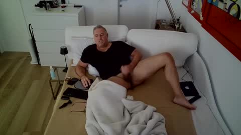 camunication online show from February 2025 01:19:02 PM