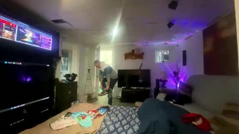 CanadaGuy1978 online show from April 2026 03:20:02 PM