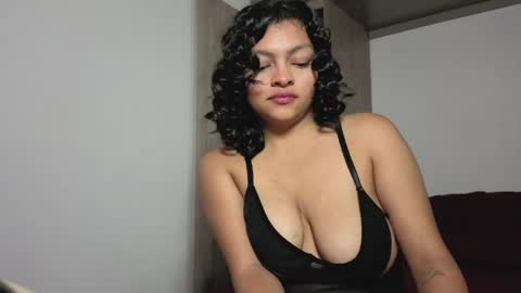 Snapshot of candela___ chatting on May 2026 09:49:02 AM Cancela online show from May 2026 09:49:02 AM
