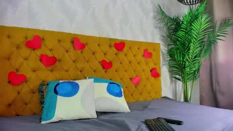 candise online show from September 2025 04:46:02 AM