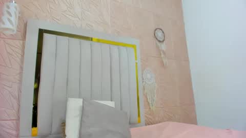 candise online show from October 2025 09:33:01 PM