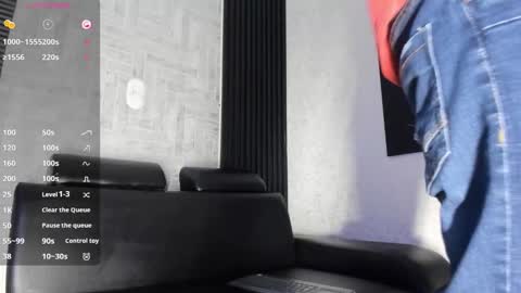 candresruiz online show from October 2025 11:40:01 AM