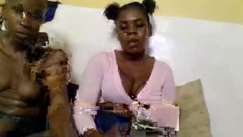 Cammy online show from November 2025 07:01:02 PM