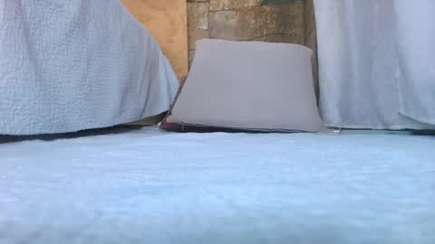 Snapshot of candy_feett chatting on October 2025 07:35:02 PM Jolie online show from October 2025 07:35:02 PM