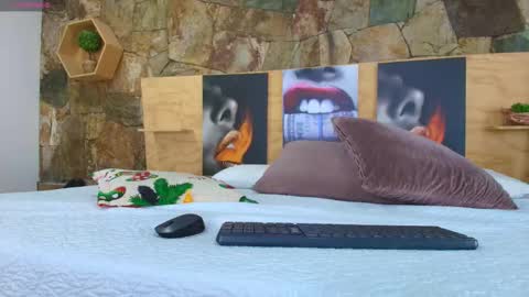 Snapshot of candy_feett chatting on November 2025 07:13:01 PM Jolie online show from November 2025 07:13:01 PM