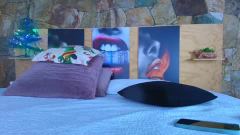 Snapshot of candy_feett chatting on November 2025 06:51:02 PM Jolie online show from November 2025 06:51:02 PM