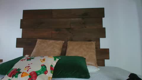 Snapshot of candy_feett chatting on November 2025 11:27:01 PM Jolie online show from November 2025 11:27:01 PM