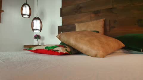 Snapshot of candy_feett chatting on December 2025 10:48:01 PM Jolie online show from December 2025 10:48:01 PM