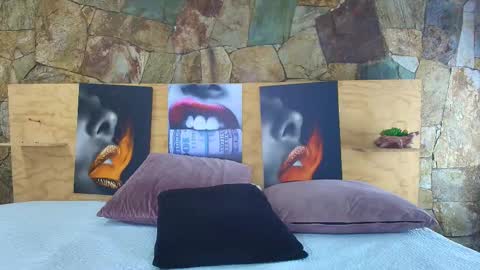 Snapshot of candy_feett chatting on February 2026 09:35:02 AM Jolie online show from February 2026 09:35:02 AM