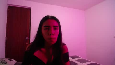 Candy  Grey online show from October 2025 04:24:01 AM