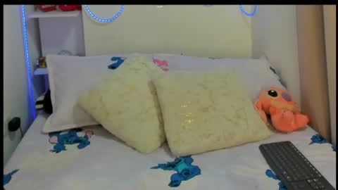Snapshot of candy_kitty7343 chatting on June 2026 04:33:01 AM candy_kitty7343 online show from June 2026 04:33:01 AM