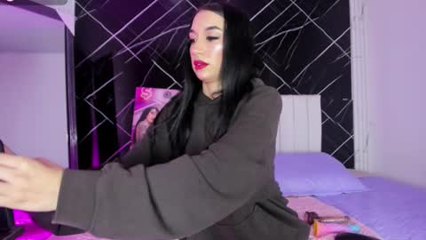 Leila  online show from September 2025 03:30:02 AM