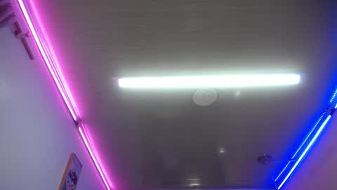 Candy online show from February 2026 08:27:01 PM