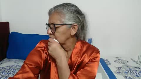 Snapshot of candy_mature_ chatting on April 2026 02:04:02 PM candy online show from April 2026 02:04:02 PM