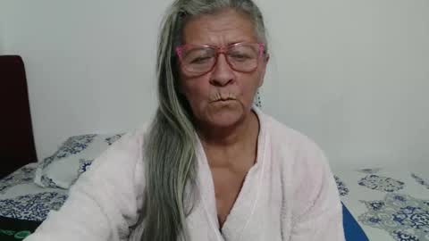 Snapshot of candy_mature_ chatting on May 2026 02:17:01 AM candy online show from May 2026 02:17:01 AM