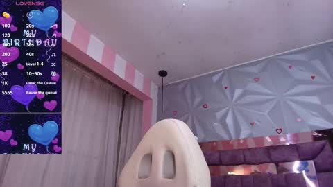 Ania online show from October 2025 11:09:01 AM