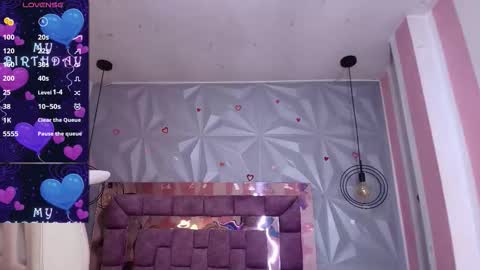 Ania online show from October 2025 11:20:02 AM