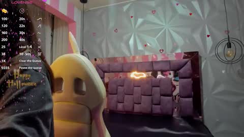 Ania online show from October 2025 11:06:02 AM