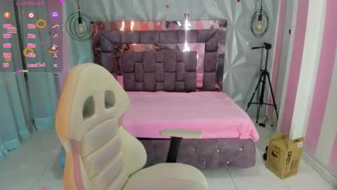 Ania online show from November 2025 11:21:02 AM