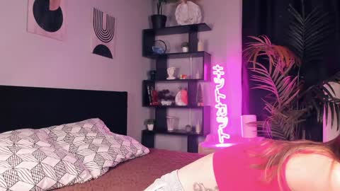 Sandy online show from January 2025 08:25:02 AM