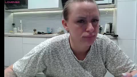 Snapshot of candybunie chatting on March 2026 03:58:01 PM CandyBunie online show from March 2026 03:58:01 PM