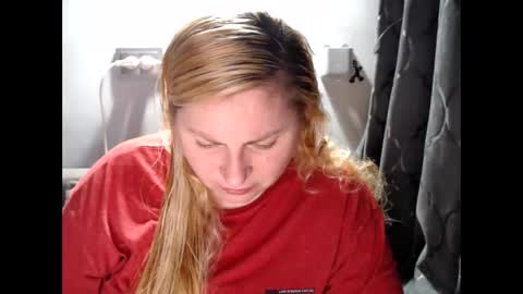 Laura online show from February 2025 07:27:01 PM