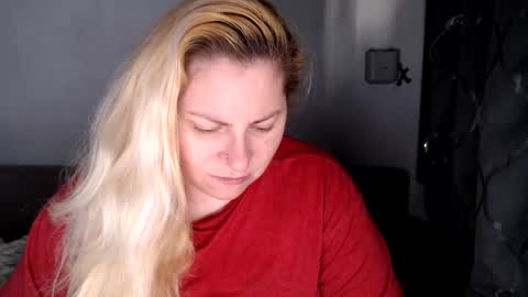 Laura online show from February 2025 06:19:01 AM