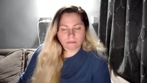 Laura online show from March 2026 07:43:02 PM