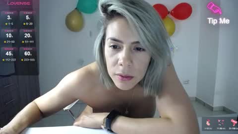 Candy Dowson online show from December 2024 12:08:01 AM