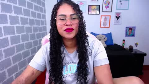 Karen online show from December 2024 06:10:02 PM