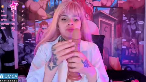 Candy online show from November 2025 01:28:01 AM