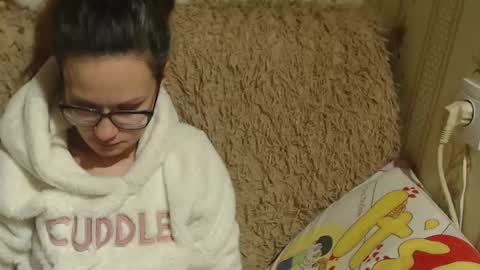 say meow and send tips  online show from January 2025 06:52:01 PM