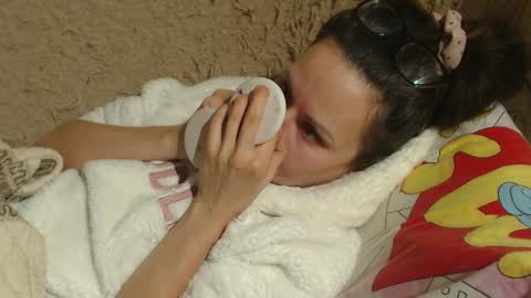 say meow and send tips  online show from January 2025 09:25:01 PM