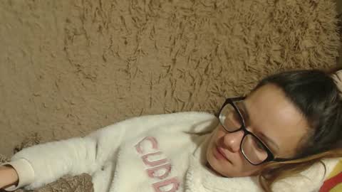 say meow and send tips  online show from January 2025 08:13:01 PM