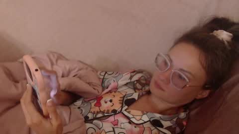 say meow and send tips  online show from June 2026 09:34:02 AM