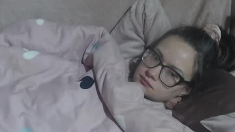 say meow and send tip  online show from February 2026 06:50:01 AM