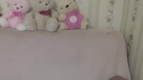 Snapshot of candylady136 chatting on July 2026 01:30:02 AM say meow and send tip online show from July 2026 01:30:02 AM