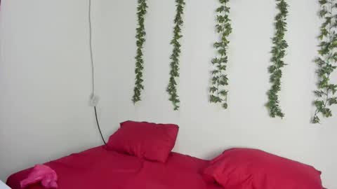 Snapshot of candysexi_10 chatting on November 2025 01:49:02 AM candysexi_10 online show from November 2025 01:49:02 AM