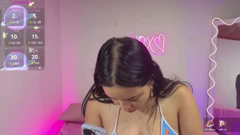 Snapshot of candyy_tay1 chatting on November 2025 11:32:01 AM CANDYY online show from November 2025 11:32:01 AM