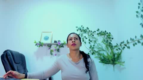 canelaa___ online show from October 2025 02:06:02 PM