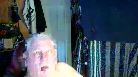 Snapshot of canoelicker69 chatting on October 2025 08:31:01 PM canoelicker69 online show from October 2025 08:31:01 PM