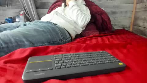 canuk1983 online show from February 2025 02:04:01 PM