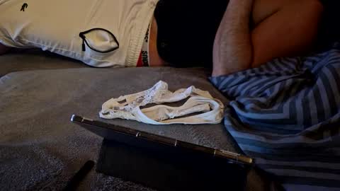 capoo24 online show from December 2024 09:11:01 PM